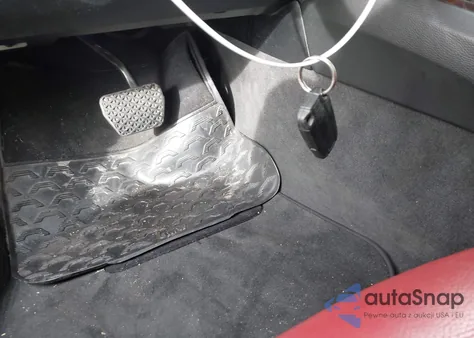 2011 BMW 328I из США, поврежденный, VIN WBADW7C58BE728166